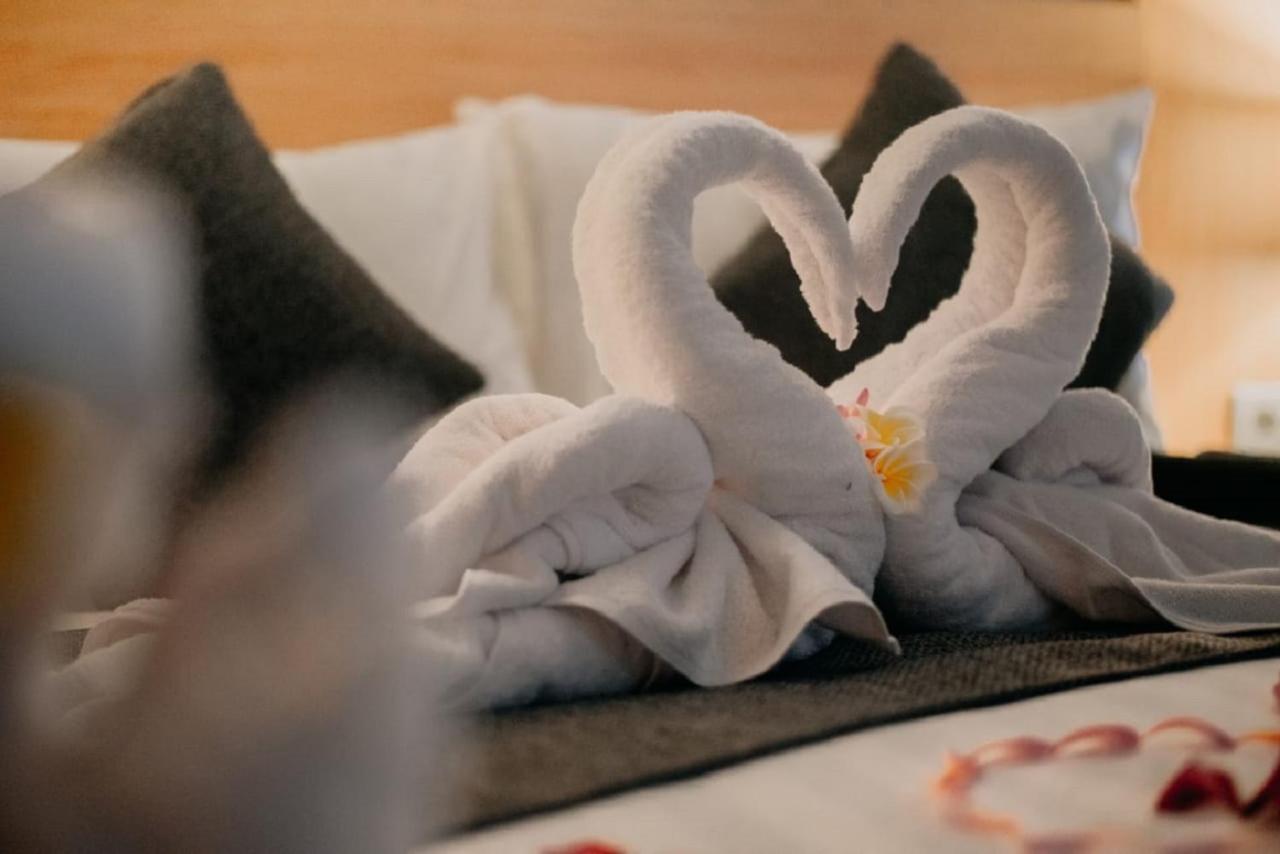 Sea Terras Suite And Luxury Batununggul ภายนอก รูปภาพ